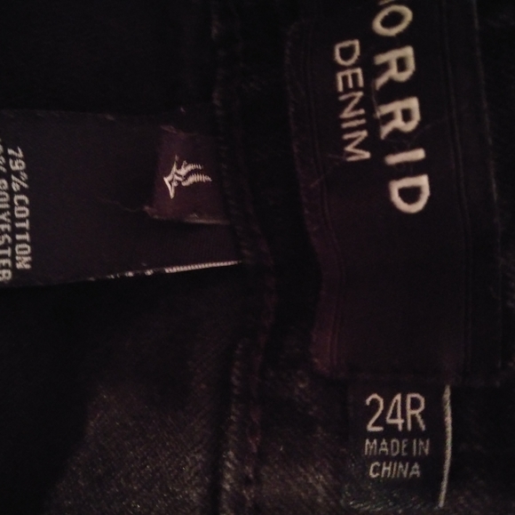 TORRID 24R Black Distressed Jeans Plus - Picture 7 of 7